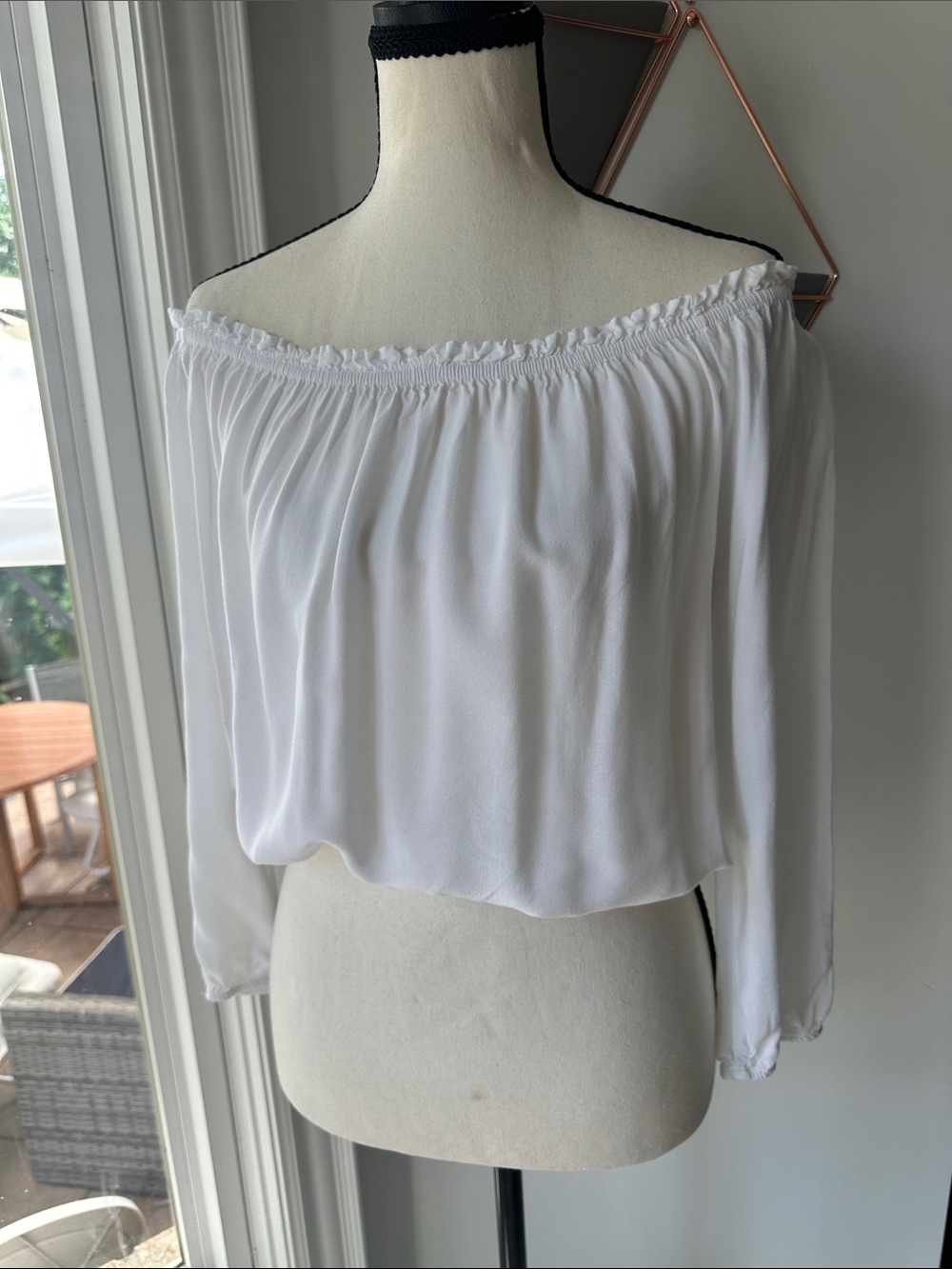 BRANDY MELVILLE White Off-Shoulder Peasant Blouse Shirt Top Made in Italy Small